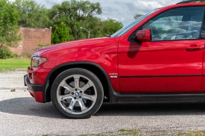 BMW X5 4.8is 2004 года  (NA)